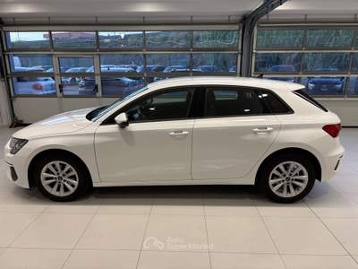 Audi A3  - a3 sportback 30 2.0 tdi business s-tronic Bianco usata Salerno