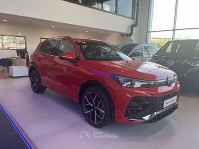 Volkswagen Tiguan Tiguan 1.5 tsi ehybrid r-line dsg 204cv my 25 Rosso usata Salerno