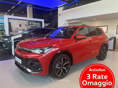 Volkswagen Tiguan Tiguan 1.5 tsi ehybrid r-line dsg 204cv my 25 Rosso usata Salerno