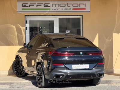 BMW X6 xDrive30d 48V Msport 298cv Nero usata Mentana