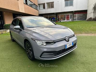 Volkswagen Golf 1.0 eTSI EVO DSG Life UNIPROP OK NEOPATENTATI Grigio usata Curno