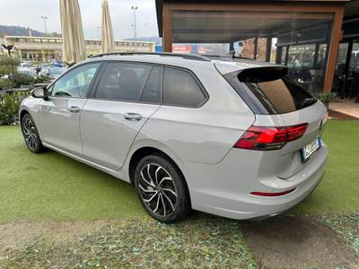 Volkswagen Golf 1.0 eTSI EVO DSG Life UNIPROP OK NEOPATENTATI Grigio usata Curno