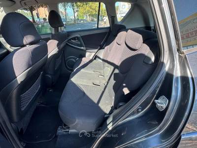 Toyota RAV4 RAV 4 2.2 D 177 CV Luxury 4x4 usata Torino