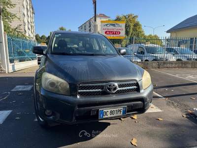 Toyota RAV4 RAV 4 2.2 D 177 CV Luxury 4x4 usata Torino