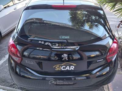 Peugeot 208 208 5p 1.2 puretech Active 82cv NEOPATENTATI Nero usata Fagnano Olona