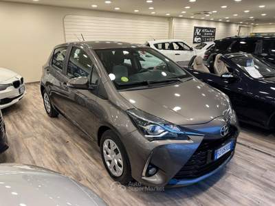 Toyota Yaris 5 porte Lounge Grigio usata Pieve a Nievole
