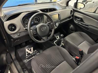 Toyota Yaris 5 porte Lounge Grigio usata Pieve a Nievole