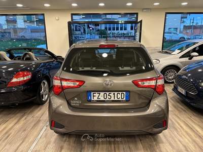 Toyota Yaris 5 porte Lounge Grigio usata Pieve a Nievole