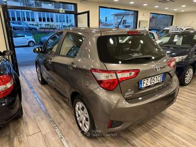 Toyota Yaris 5 porte Lounge Grigio usata Pieve a Nievole