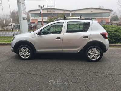 Dacia Sandero euro5 Argento usata Ovada