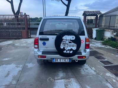 Suzuki Grand Vitara Suzuki gran vitara 1.6 benzina 4x4 2001 Grigio usata Qualiano