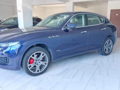 Maserati Levante sportiva di lusso Blu/Azzurro usata Palmi
