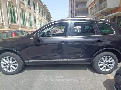 Volkswagen Touareg Non fumatore Nero usata Messina