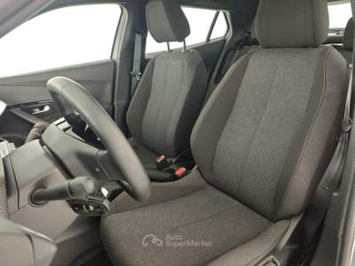 Peugeot 2008 PureTech 100 S&S Style Argento usata Capua