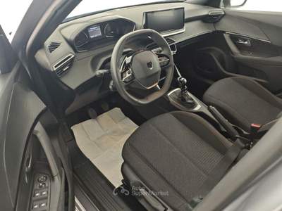 Peugeot 2008 PureTech 100 S&S Style Argento usata Capua