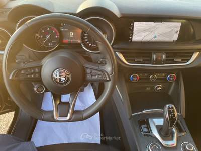 Alfa Romeo Stelvio 2.2 TD 190 CV AT8 Q4 Business PREZZO REALE Nero usata Casalgrande