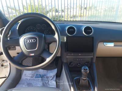 Audi A3 A3 Cabrio 1.6 TDI 105 CV CR Attraction Bianco usata Gibellina