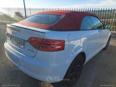 Audi A3 A3 Cabrio 1.6 TDI 105 CV CR Attraction Bianco usata Gibellina