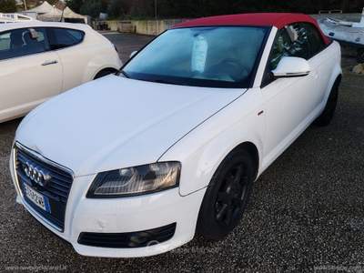 Audi A3 A3 Cabrio 1.6 TDI 105 CV CR Attraction Bianco usata Gibellina