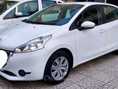 Peugeot 208 5p 1.6 bluehdi Active 75cv Bianco usata Crispano