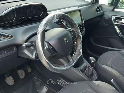 Peugeot 208 5p 1.6 bluehdi Active 75cv Bianco usata Crispano