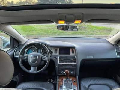 Audi Q7 7 posti Argento usata Casciana Terme Lari