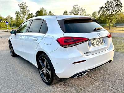 Mercedes-Benz Classe A Mercedes classe A250e Hybrid 218cv anno 2021 km certificati MB Bianco usata Rivanazzano Terme