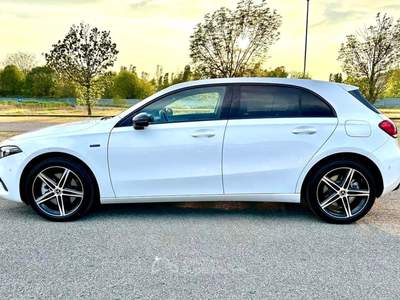 Mercedes-Benz Classe A Mercedes classe A250e Hybrid 218cv anno 2021 km certificati MB Bianco usata Rivanazzano Terme