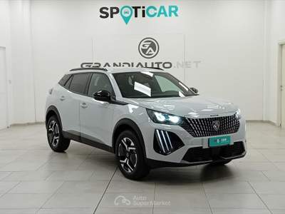 Peugeot 2008 1.2 puretech Allure s&s 100cv Bianco usata Novi Ligure