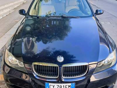 BMW Serie 3 320d 320d Futura Touring automatica Blu/Azzurro usata Cassano delle Murge