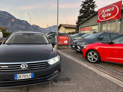 Volkswagen Passat Passat Bs. 2.0 BiTDI 4MOT DSG Highl. BMT Grigio usata Lavis