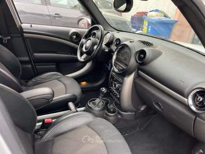 MINI 1.5 Cooper D Hype 5 Countryman 2.0 ALL4 Automatica Business Bianco usata Besozzo