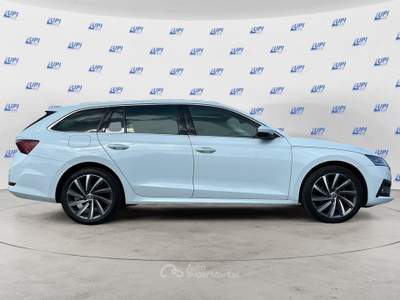 Skoda Octavia Wagon 2.0 tdi evo Style 150cv Bianco usata Pistoia