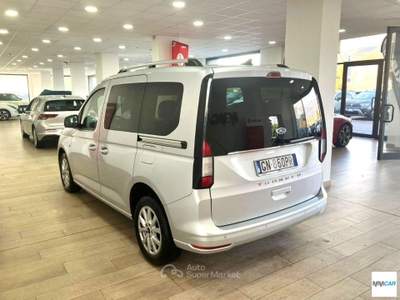 Ford Tourneo Connect Gr. Tourneo Connect 2.0 EBl 122CV Titan. Grigio usata Isola del Liri