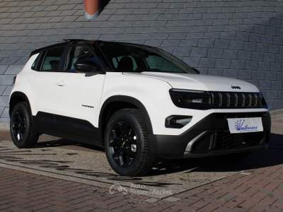 Jeep Avenger 1.2 Turbo 145cv MHEV 4xe Upland TETTO Bianco usata Denno