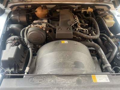 Land Rover Defender Defender 110 2.4 td SE SW 7 posti Argento usata Biella