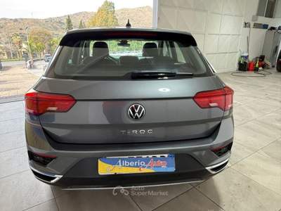 Volkswagen T-Roc 2.0 TDI SCR 150 CV DSG Business BlueMotion Technol Grigio usata ADRANO