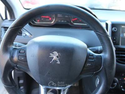 Peugeot 208 PureTech 82 5 porte Bianco usata Trapani