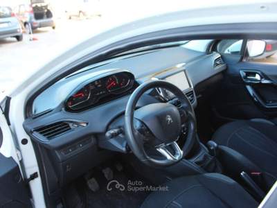 Peugeot 208 PureTech 82 5 porte Bianco usata Trapani