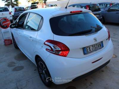 Peugeot 208 PureTech 82 5 porte Bianco usata Trapani
