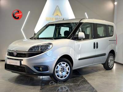 Fiat Doblò Doblo 1.4 Lounge  7 POSTI Grigio usata Aprilia