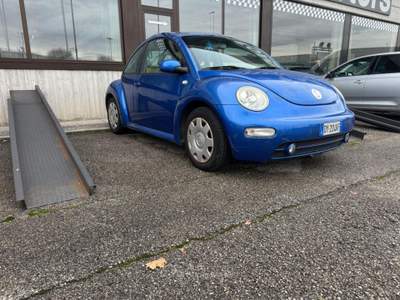 Volkswagen New Beetle 1.6 Blu/Azzurro usata Spresiano