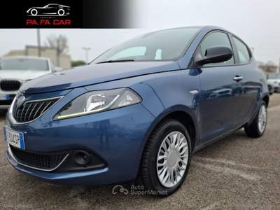 Lancia Ypsilon Ypsilon 1.0 FireFly 5pS&S Hyb. Eco Silv. Nero usata RIMINI