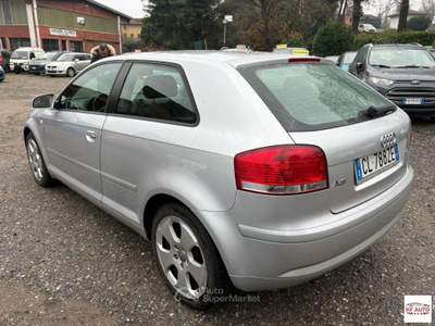 Audi A3 2.0 16V TDI Attraction Argento usata Borgo Ticino