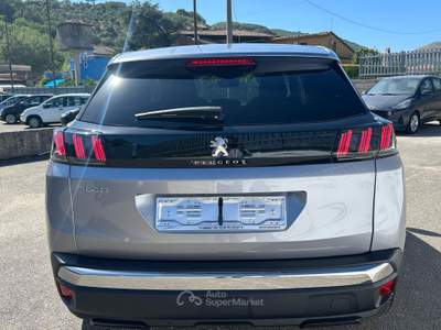 Peugeot 3008 auto km 0 Argento usata Pontelatone