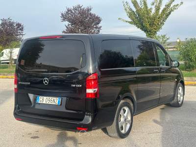 Mercedes-Benz Vito 8 POSTI 119 CDI LONG TOURER AUTO Nero usata Altedo