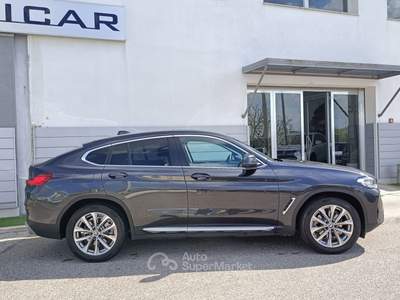 BMW X4 xDrive20d 48V Grigio usata Putignano
