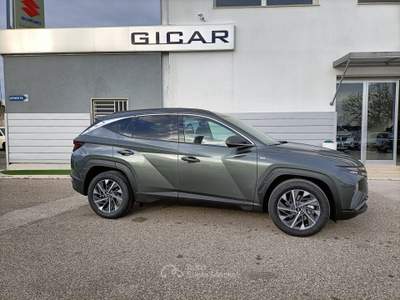 Hyundai Tucson 1.6 HEV FULL HYBRID 239cv XTech Nero usata Putignano