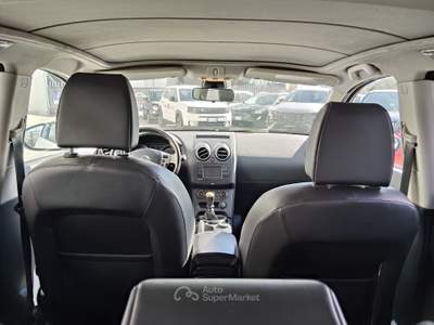 Nissan Qashqai 1.6 131cv TEKNA 360 4wd GANCIO TRAINO Bianco usata Putignano