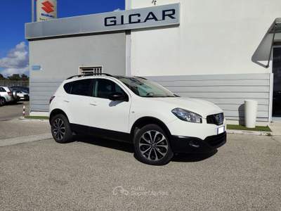 Nissan Qashqai 1.6 131cv TEKNA 360 4wd GANCIO TRAINO Bianco usata Putignano